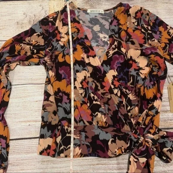 NWT Boutique Wanderlux Floral Wrap Top with Tie - Picture 15 of 15